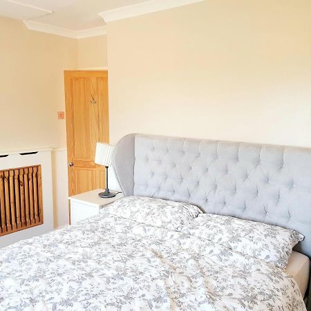 Specious 3Bed Property With Parking & Large Garden Aveley Exteriér fotografie