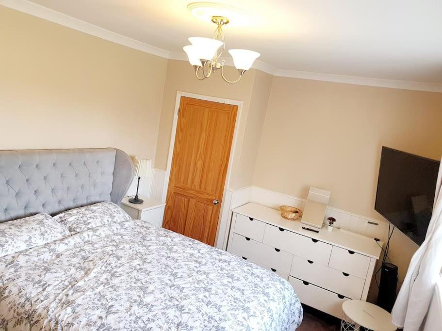 Specious 3Bed Property With Parking & Large Garden Aveley Exteriér fotografie