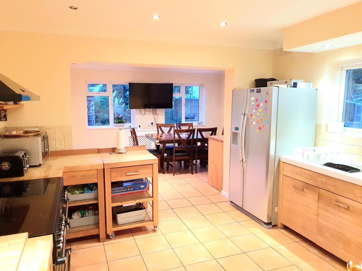 Specious 3Bed Property With Parking & Large Garden Aveley Exteriér fotografie